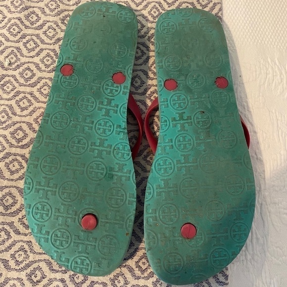 Tory Burch Turquoise Pink Logo Rubber Flip Flops​​​​​​​​​​​ - Picture 5 of 5